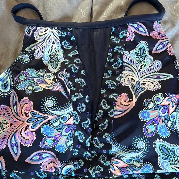 One piece navy swimsuit - Picture 2 of 3